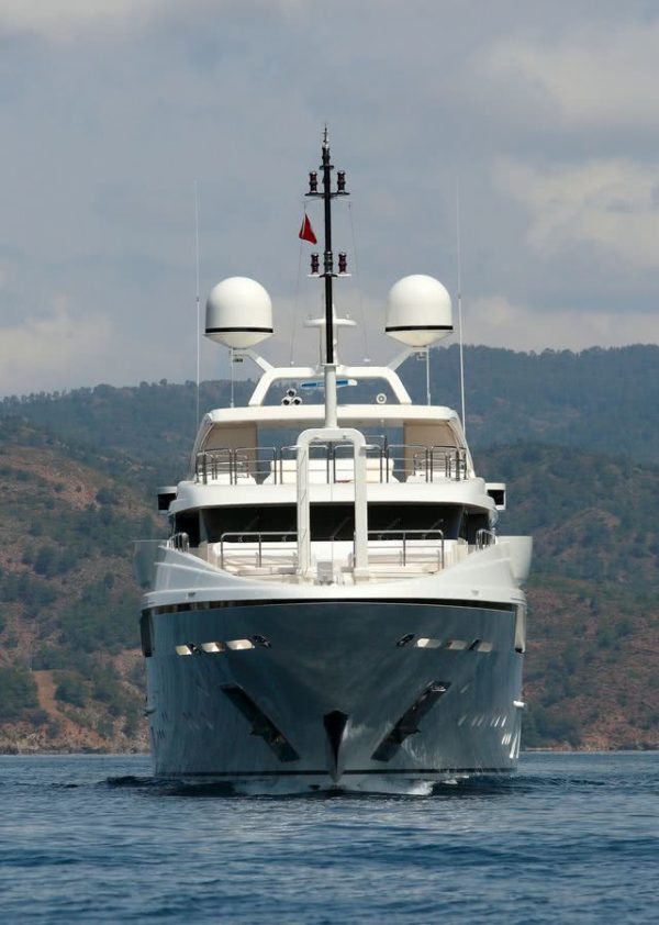 motor yacht vica owner