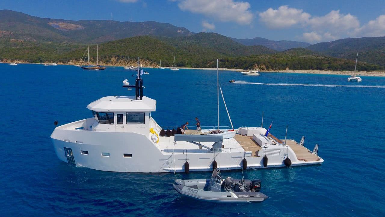 Yacht Support Vessel YXT 20