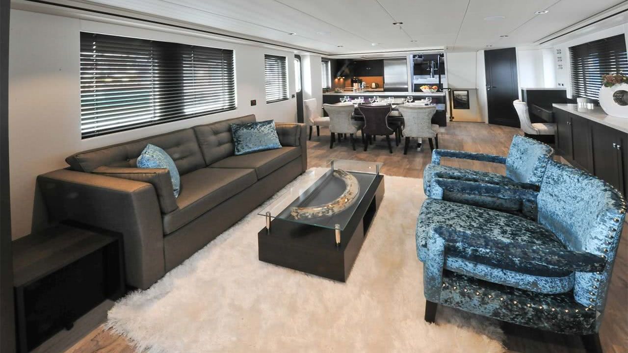 Motor Yacht Livingstone Hartman Yachts Interior