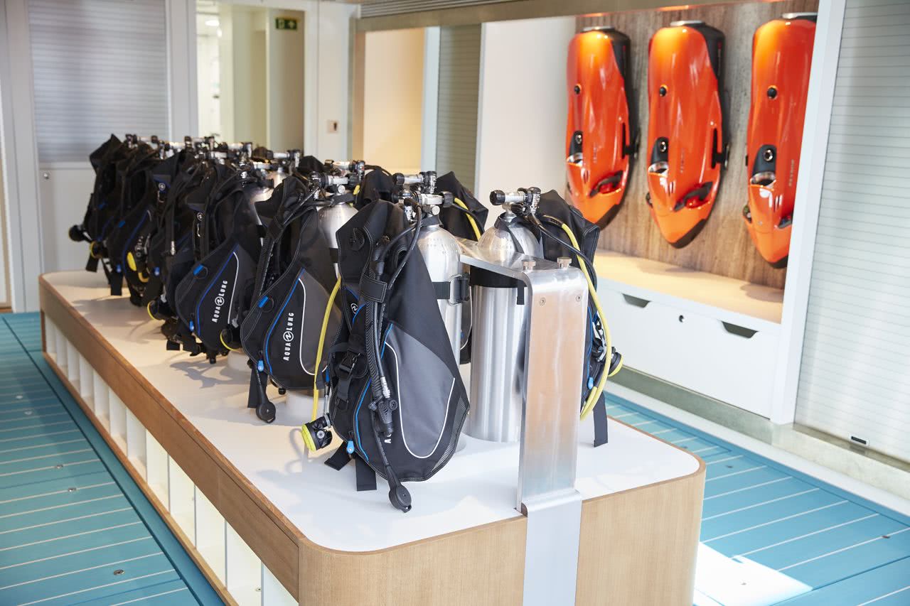 Samaya Feadship Motor Yacht Diving Center