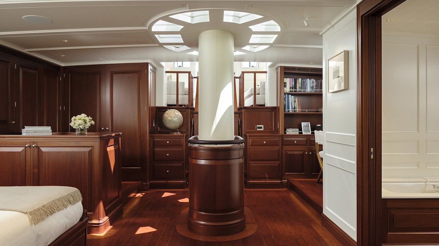 Sailing Yacht AQUARIUS Royal Huisman Owner Suite
