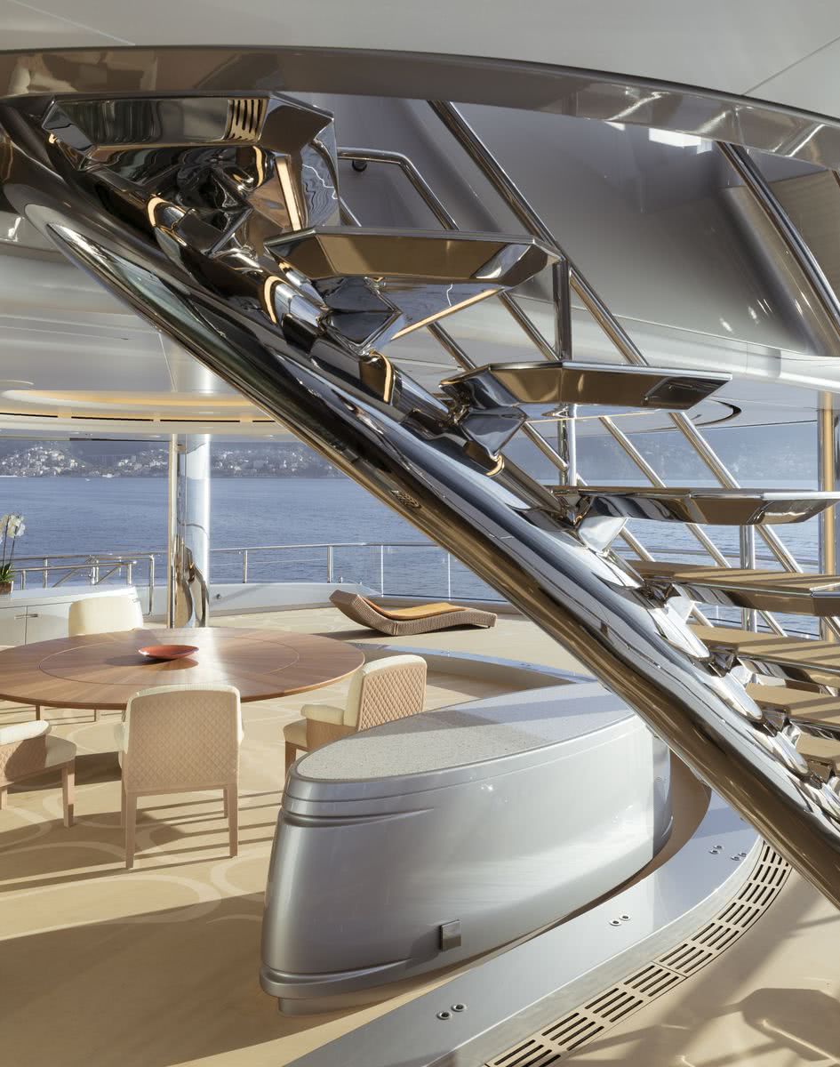 yacht aviva interior