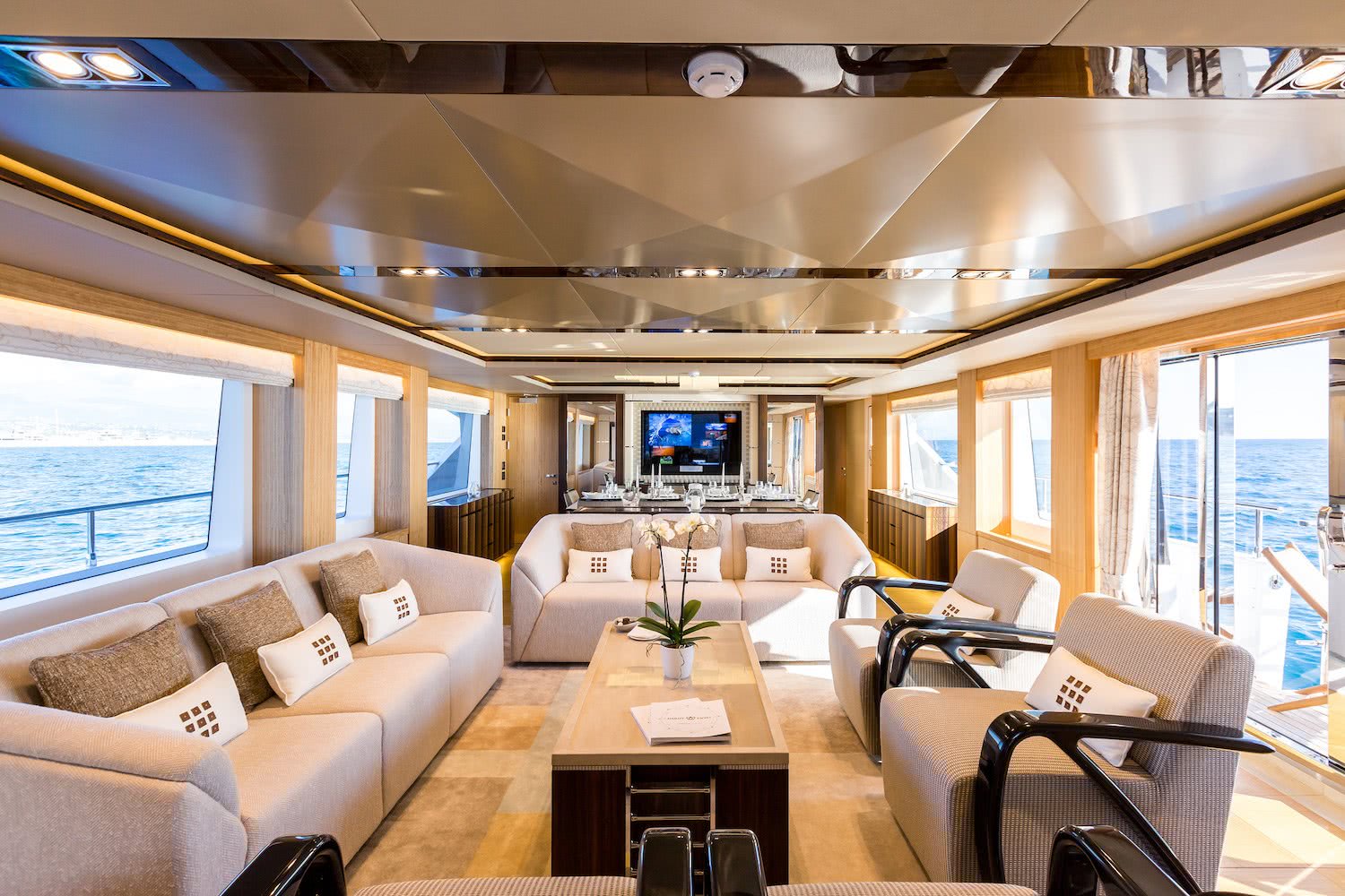 Majesty 110 Motor Yacht Interior