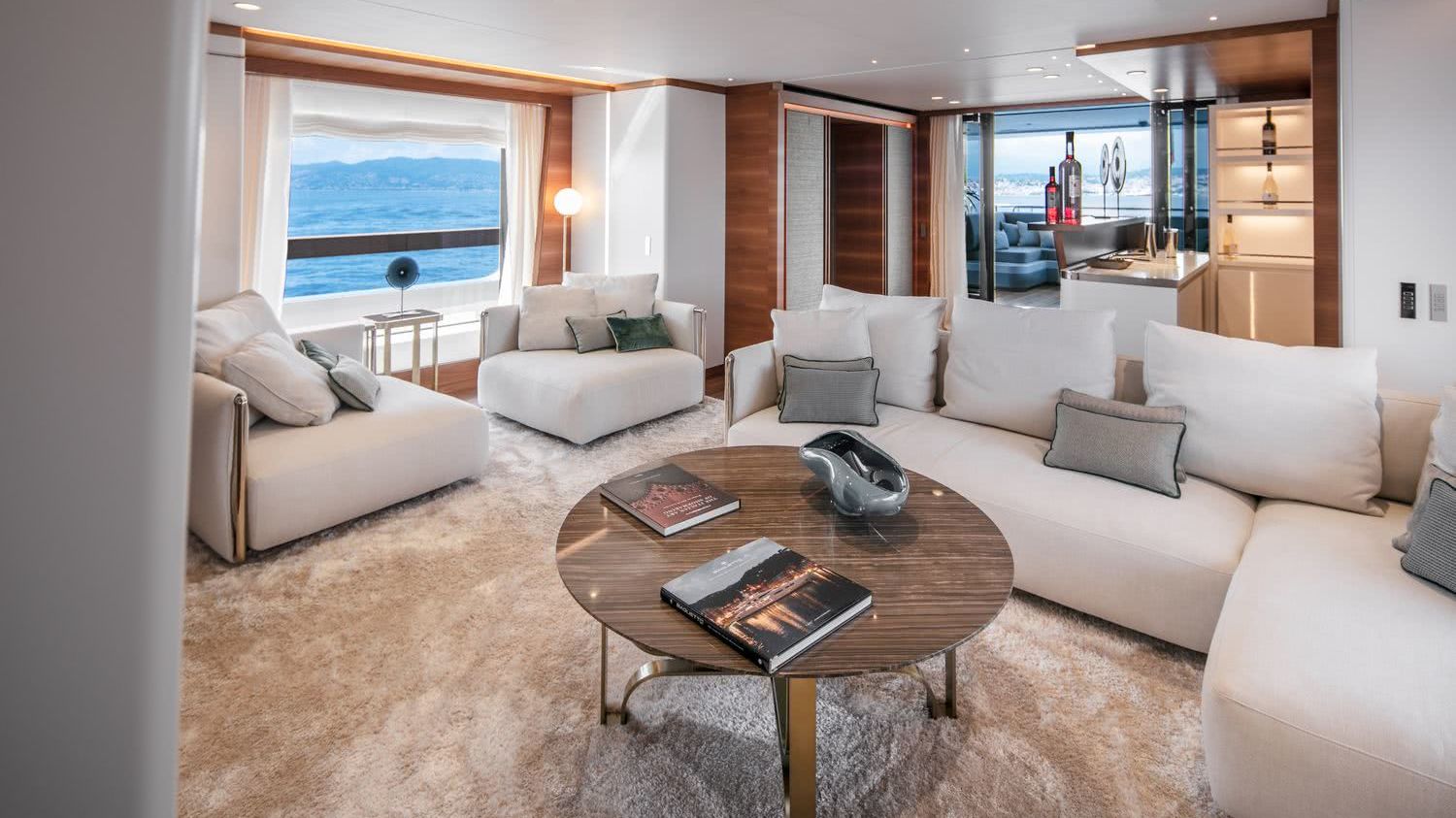 Silver Fox Motor Yacht Baglietto 48m T-Line Interior
