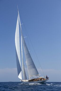 Sailing Yacht Vijonara Truly Classic 128