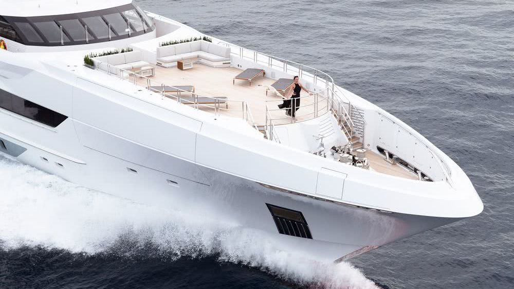 Galactica Super Nova Yacht Heesen