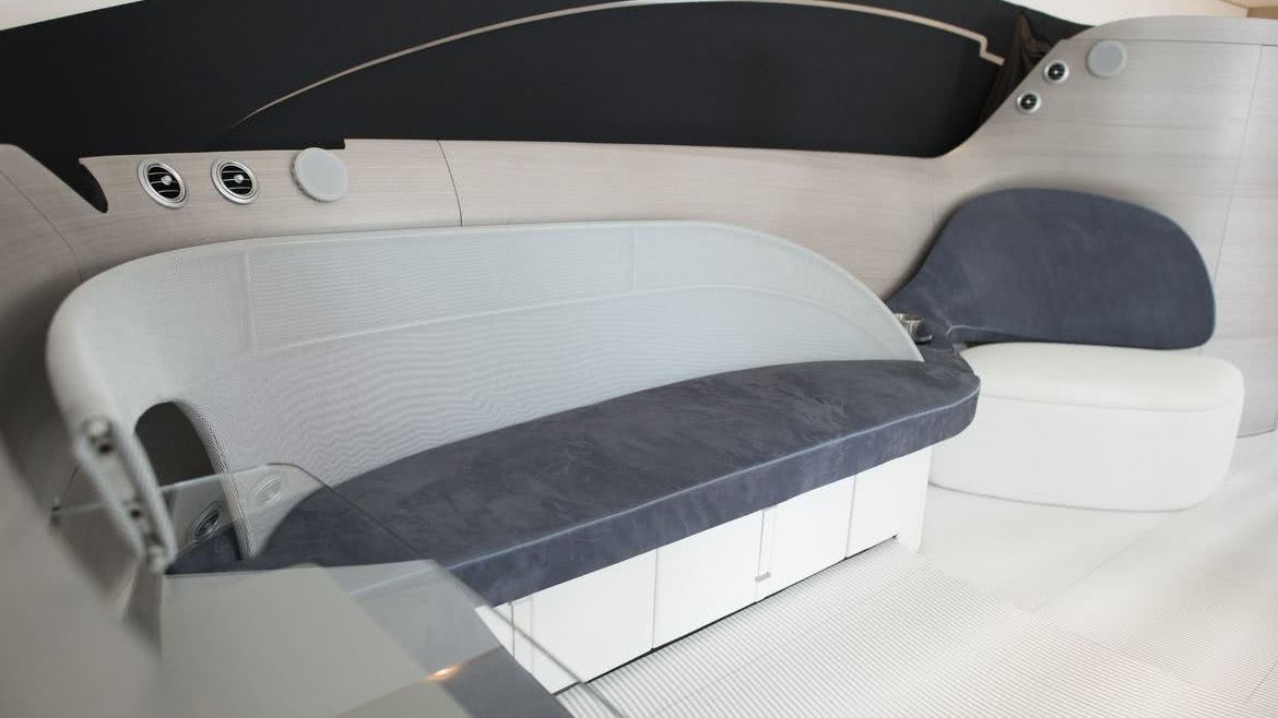 Mercedes Yacht Arrow 460 Interior