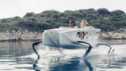 Quadrofoil Electric Superyacht Tender with Foils