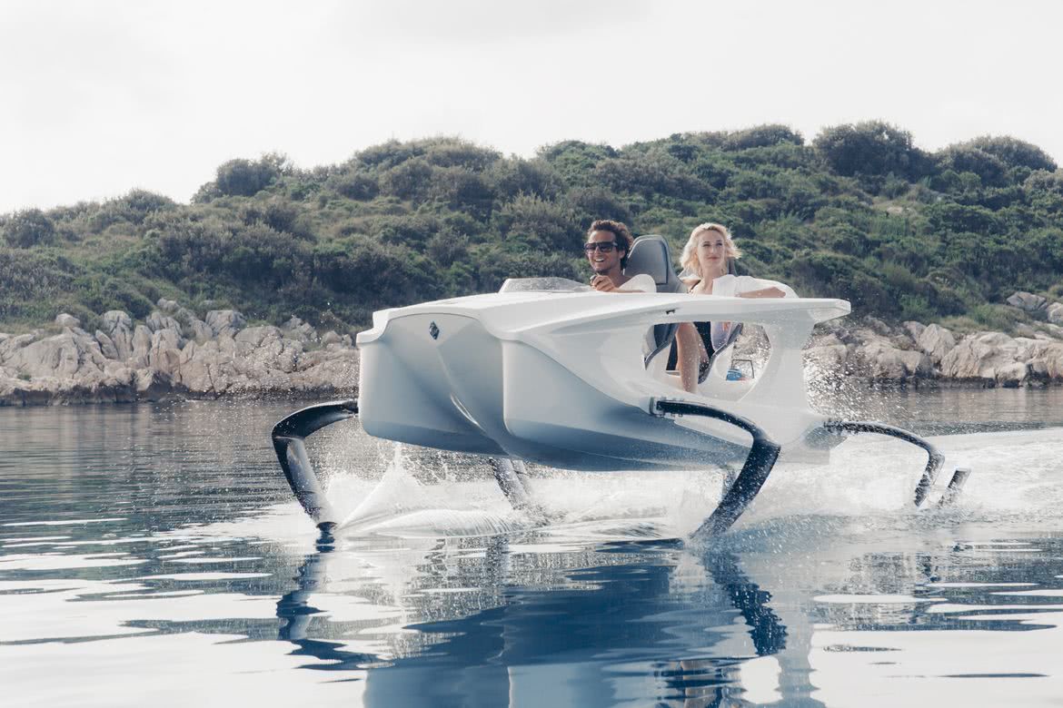 Quadrofoil Electric Superyacht Tender with Foils