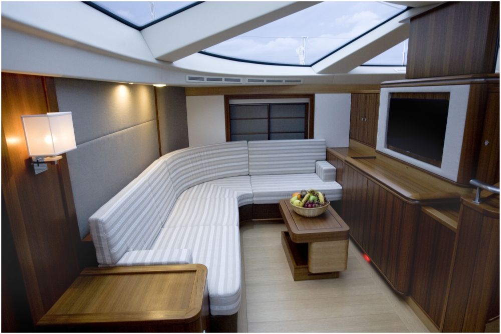 Twilight Yacht Oyster 125 interior