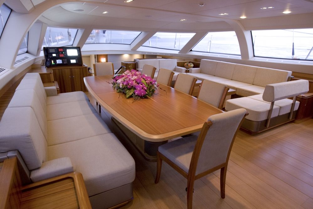 Twilight Yacht Oyster 125 interior