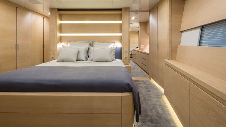 WinWin Yacht Interior