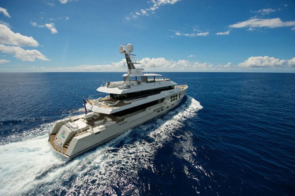 Motor Yacht Big Fish By Mcmullen Wing