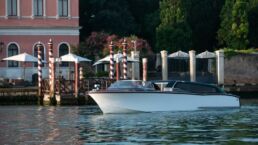 Thunder Venetian Hybrid Water Taxi Nuvolari Lenard