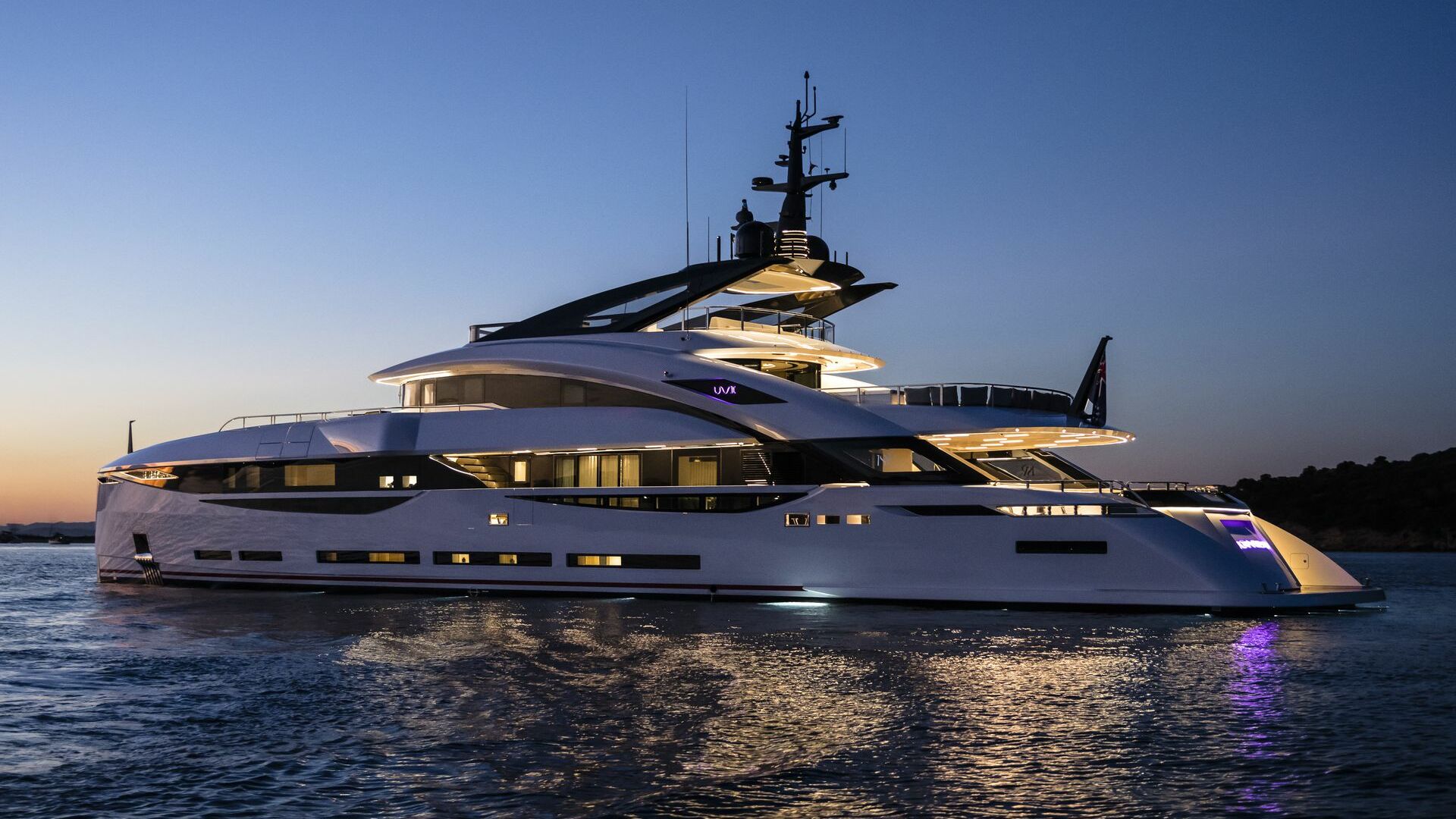 Motor Yacht UV II ISA Yachts