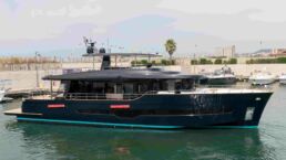 Apreamare Maestro 88 Motor Yacht. Luxury yacht docked at a marina